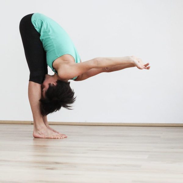 „Yoga Basics“ Workshop – Körper, Atem und Geist (mit Nica, Di. 19. April 2022)