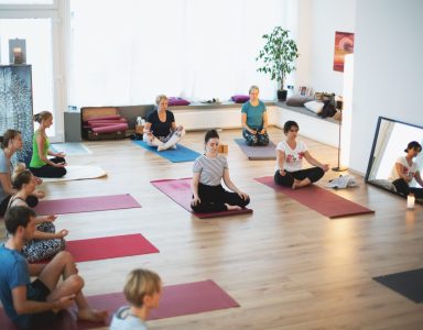 Yoga Kompakt Einsteiger Kurs teil 2 Duisburg Yoagna Yogastudio