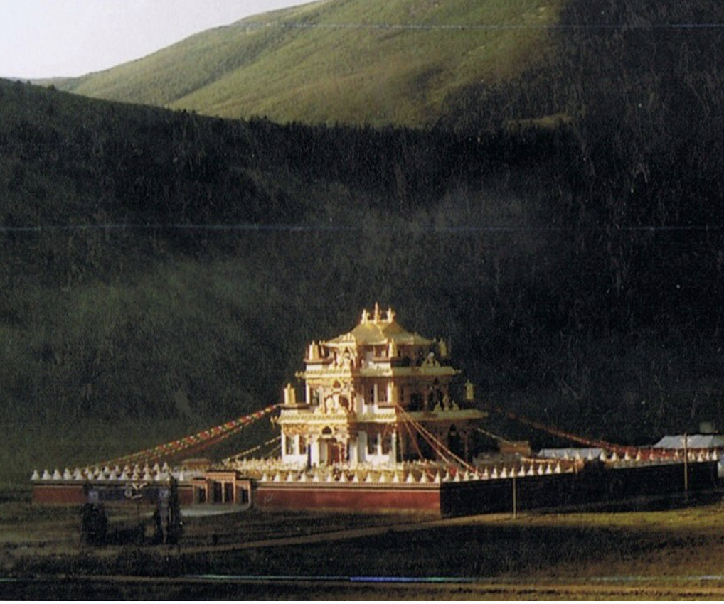 Weihnachten Yoga und Meditation – Schweige-Retreat 2026 (mit Nica, 11. bis 13. Dezember 2026, DharmaCity, Belgien )